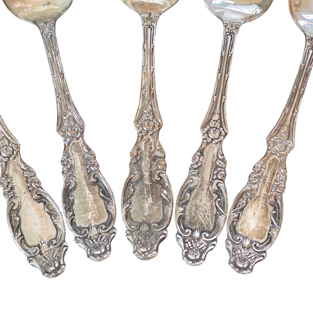 Benedict Mfg Co A1 Silver Plate Teaspoons Set of 5 Ornate Floral 4.5" Spoons - Picture 3 of 7
